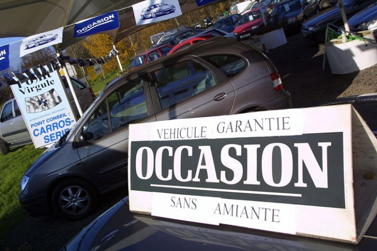 Francia autó vásárlása kereskedőtől Franciaországban