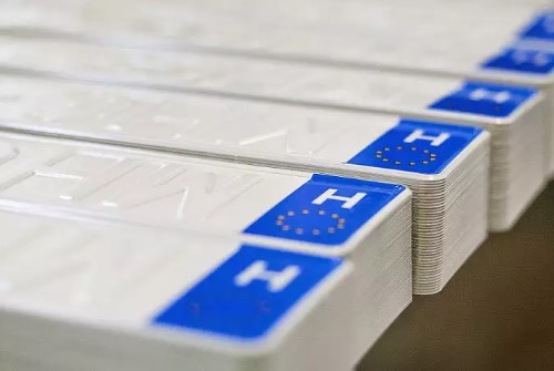 Kétnyelvű adásvételi szerződés - gépjármű forgalomba helyezés